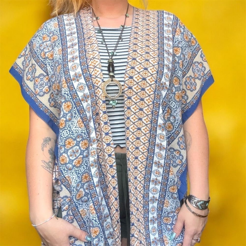 NWT Justin & Taylor Blue and Orange Boho Patterned Kimono OS Hippie Oversized